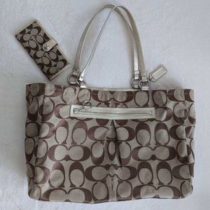 Coach Gabby Signature Big Tote and Wallet